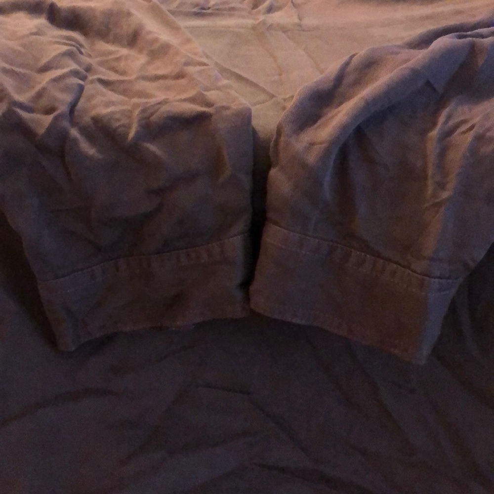 Button down - Picture 5 of 6